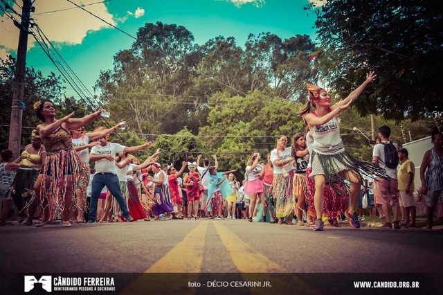 Bloco Unidos do Candinho sai às ruas com o tema ‘Vozes de luta cantos de vida’