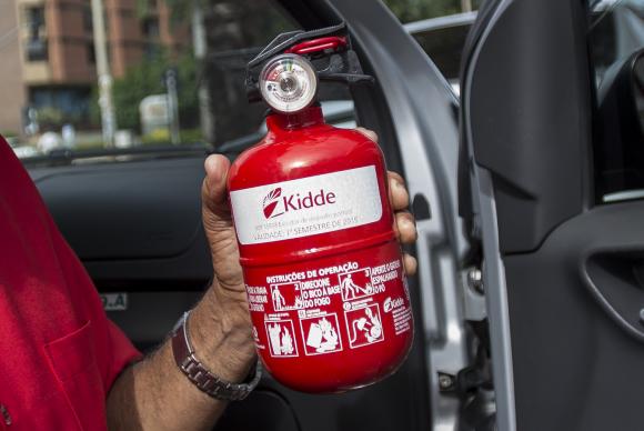 Novo extintor de incêndio de automóveis é obrigatório a partir de amanhã, 1 de janeiro