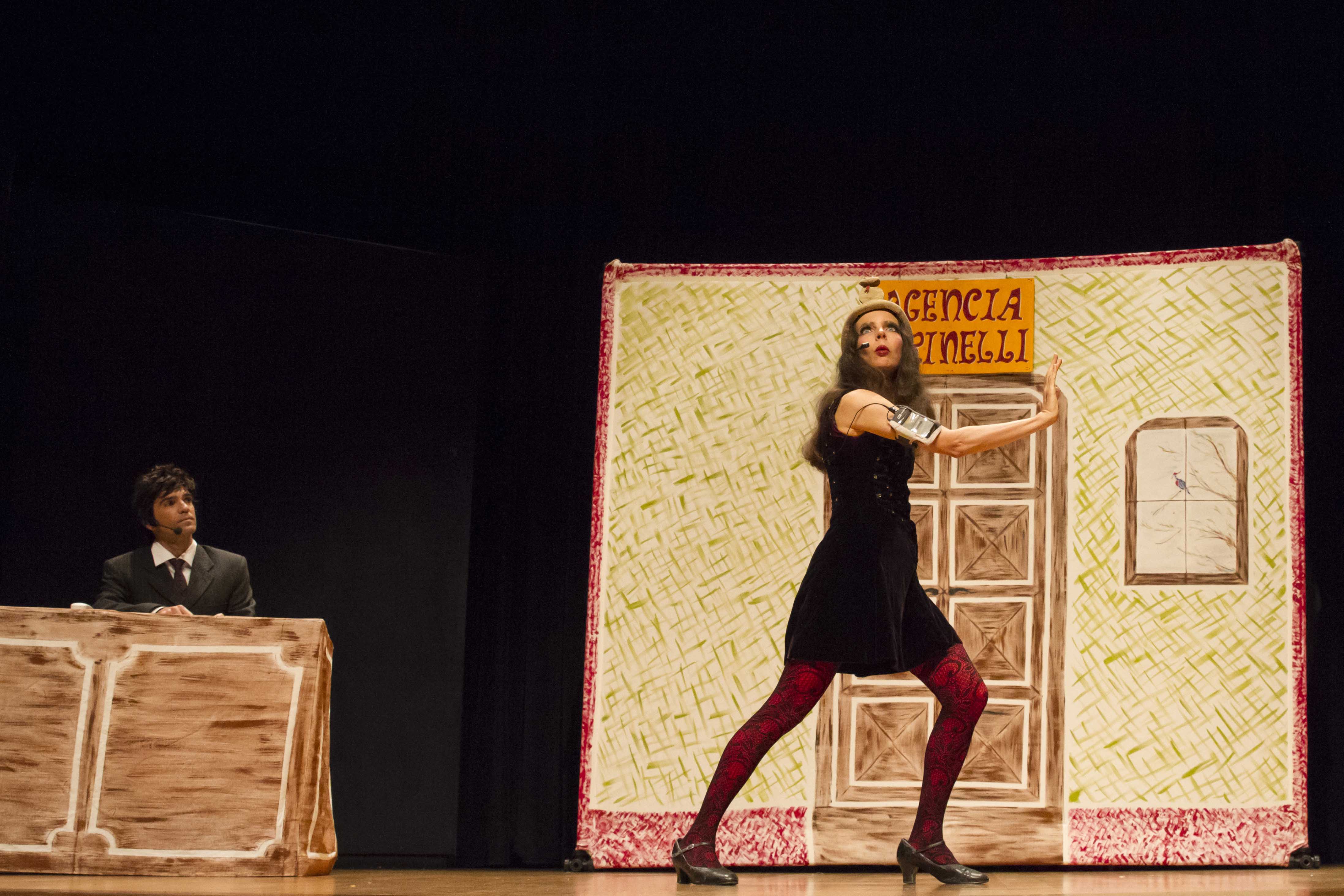 Família Burg encena duas comédias de picadeiro no Centro Cultural Casarão