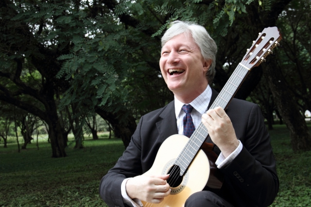 Série Violão na Unicamp encerra suas atividades do ano com instrumentista Fabio Zanon