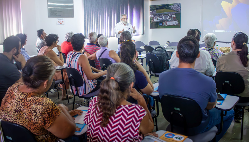 Livres Agroecologia busca criar uma rede completa de produção de milho orgânico em Campinas