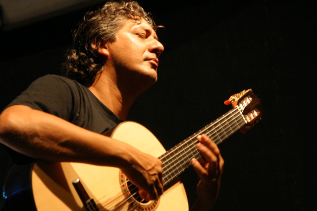 Músico apresenta Villa-Lobos, Chico Buarque e Dorival Caymmi na série ‘Violão na Unicamp’