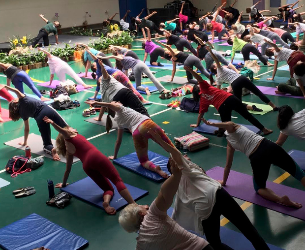 Estação Cultura recebe encontro de praticantes do Yoga