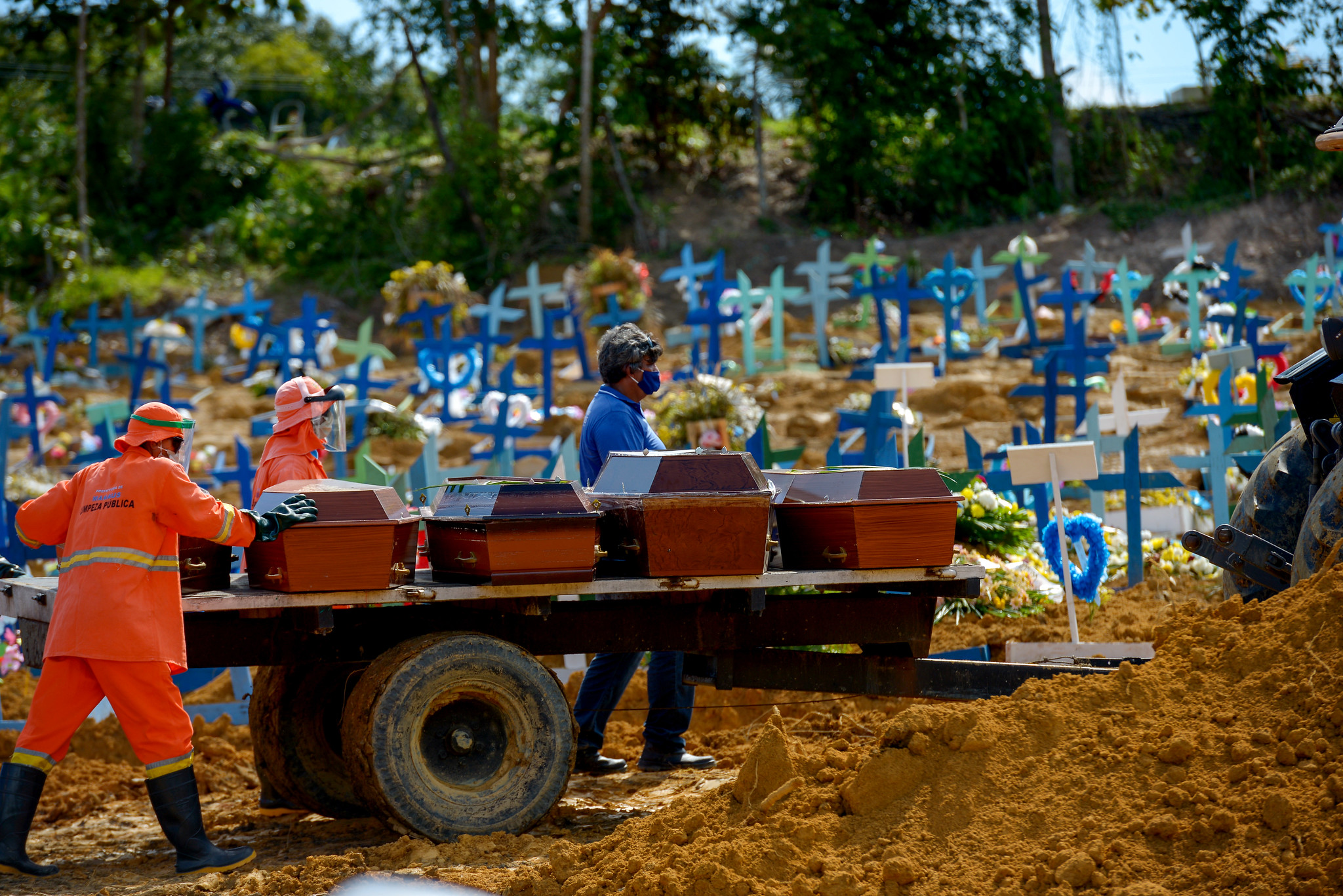 Brasil bate recorde com quase 500 mortes por Covid-19 em 24 horas (números oficiais!)