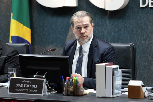 Criado para fiscalizar abuso de juízes, CNJ aprova novo privilégio de R$ 4,3 mil