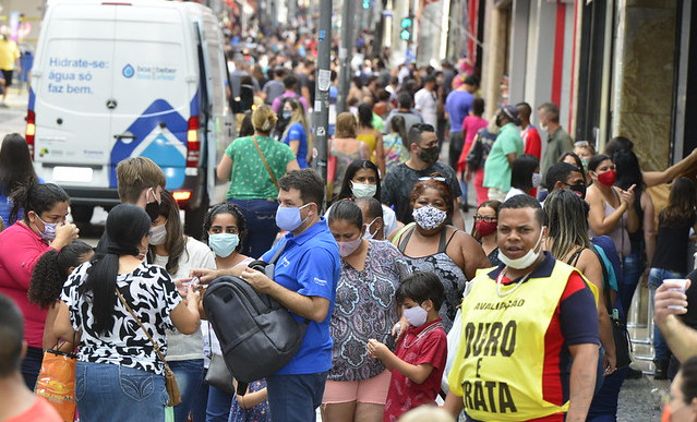 Campinas bate duas vezes o recorde de mortos por Covid-19 na semana da reabertura