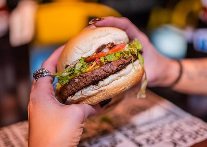 Pesquisadores criam a ‘carne de caju’, uma proteína vegetal para fazer vários produtos