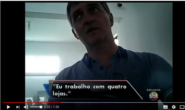 O estranho caso do irmão de Bolsonaro: dono de 4 lojas, salário de R$ 17 mil e vida modesta