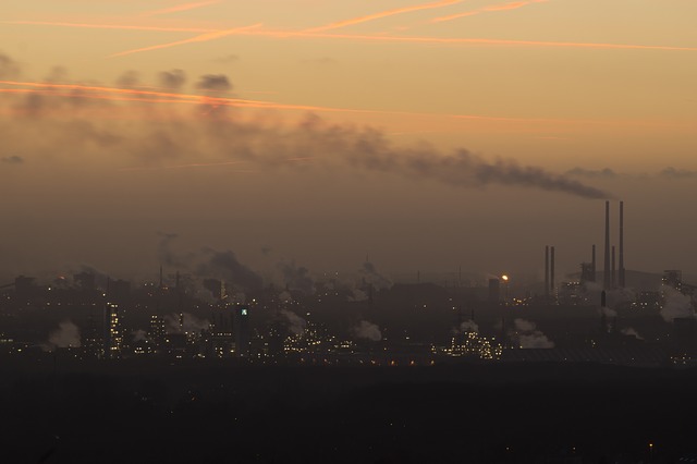 Conferência do Clima da ONU termina com acordo para limitar aquecimento global